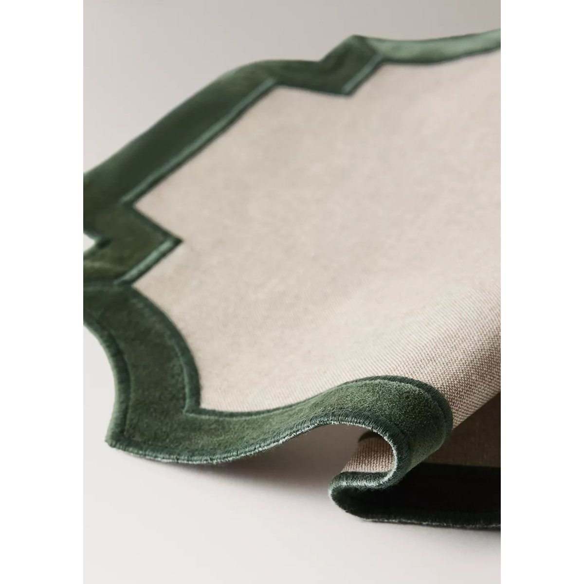 Set de table 100 % coton avec broderie de Noël vert, MANGO HOME