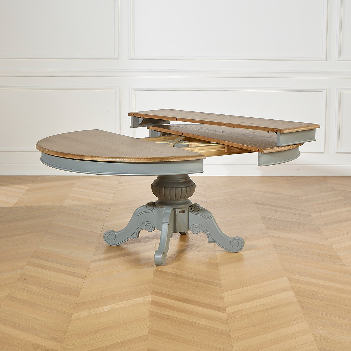 Table ovale en chêne 1 rallonge 6/8 couverts AMBOISE gris, ROBIN DES BOIS