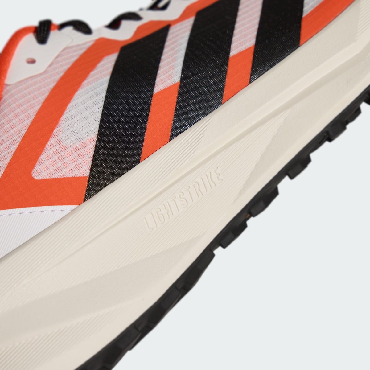 Chaussures Terrex Agravic Lite Chaussures Terrex Agravic Lite white / core black / impact orange, adidas Performance