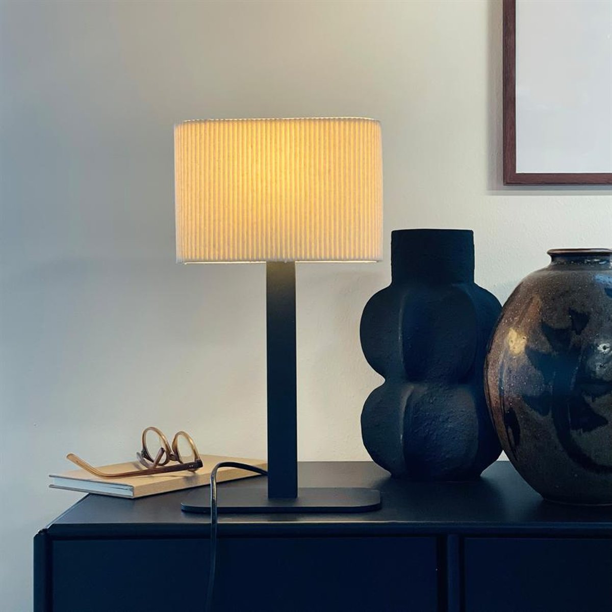 Lampe à poser en métal et tissu Noir/Blanc Calix noir/blanc, DYBERG LARSEN