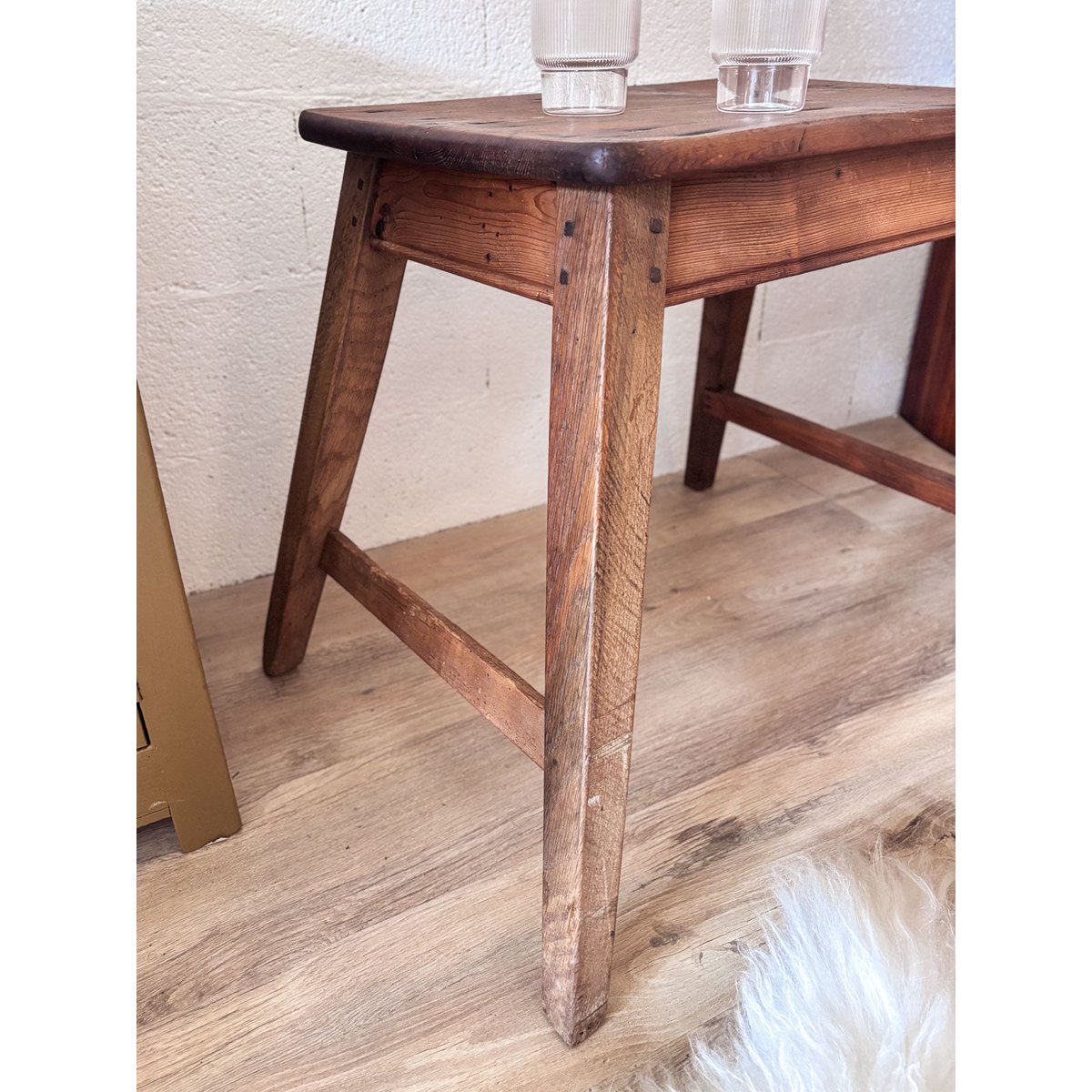 Table d'appoint en bois  Francine N°332 - Bon état bois, DEBONGOUT