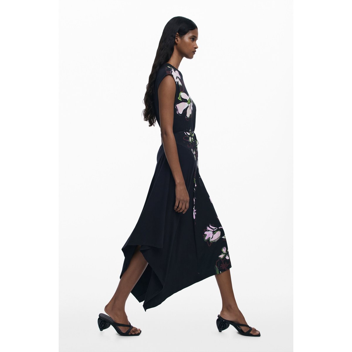 Robe asymétrique à fleurs noir, DESIGUAL