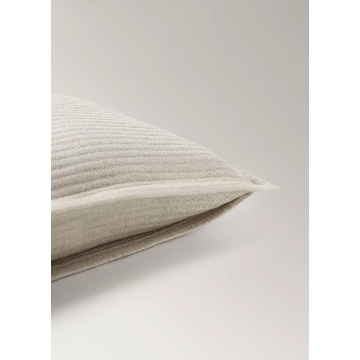 Housse de coussin en coton et lin à reliefs verticaux 50 x 50 cm sable, MANGO HOME
