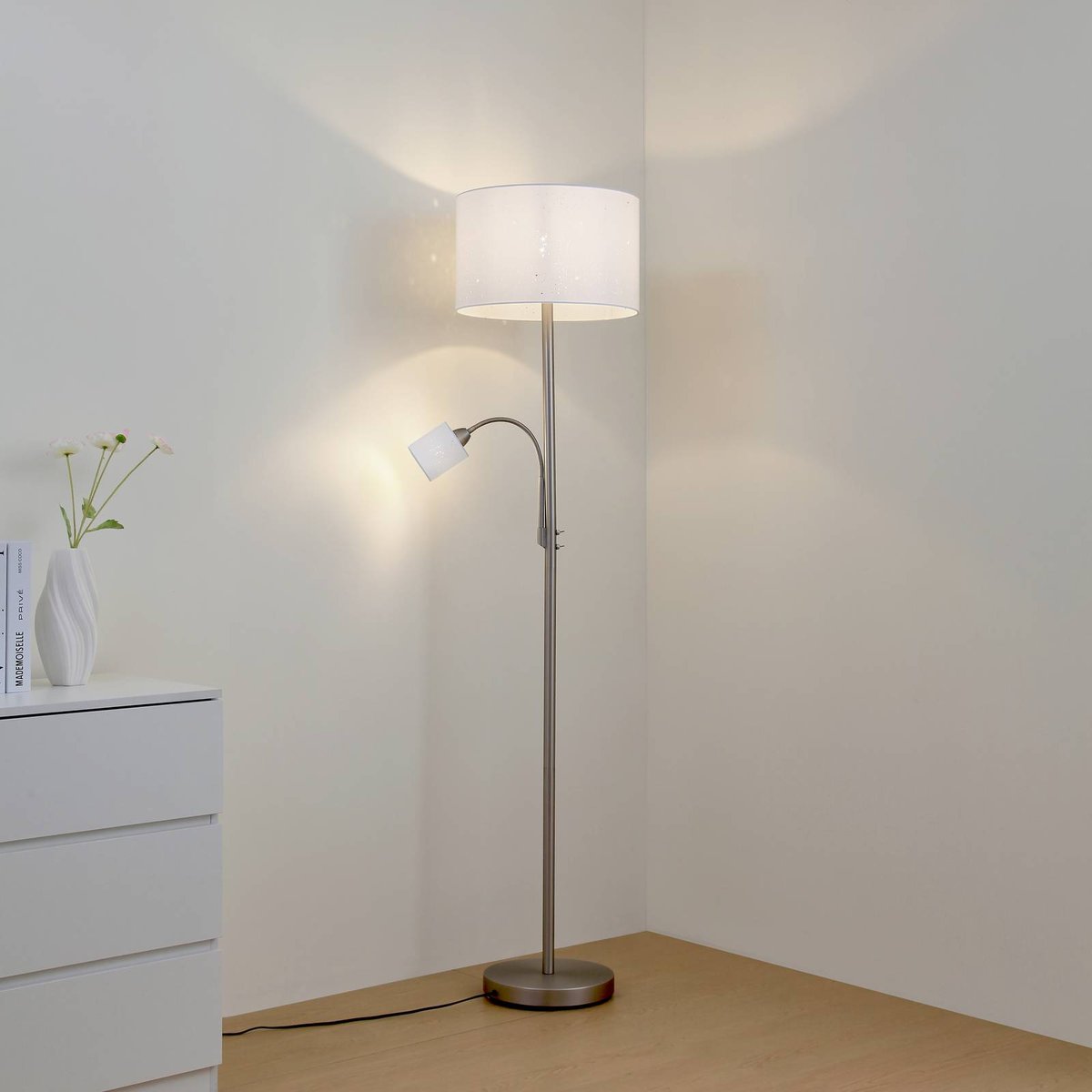 Lampadaire en métal moderne, Jaileen blanc, gris, LINDBY