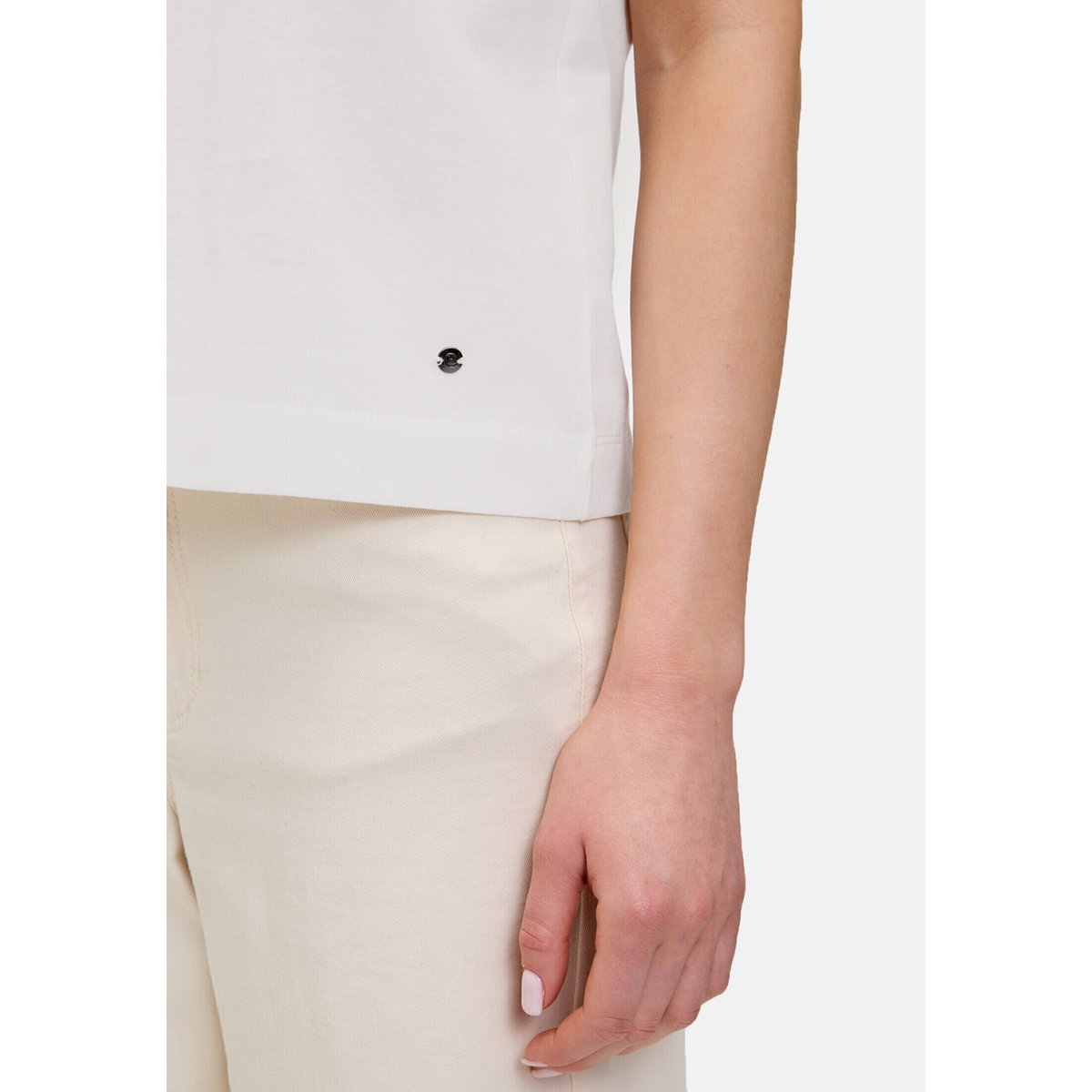 Haut casual à broderies patch cream/dark blue, BETTY & CO
