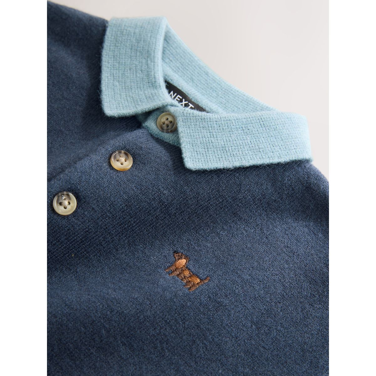 Polo en maille à col boutonné contrastant bleu marine, NEXT