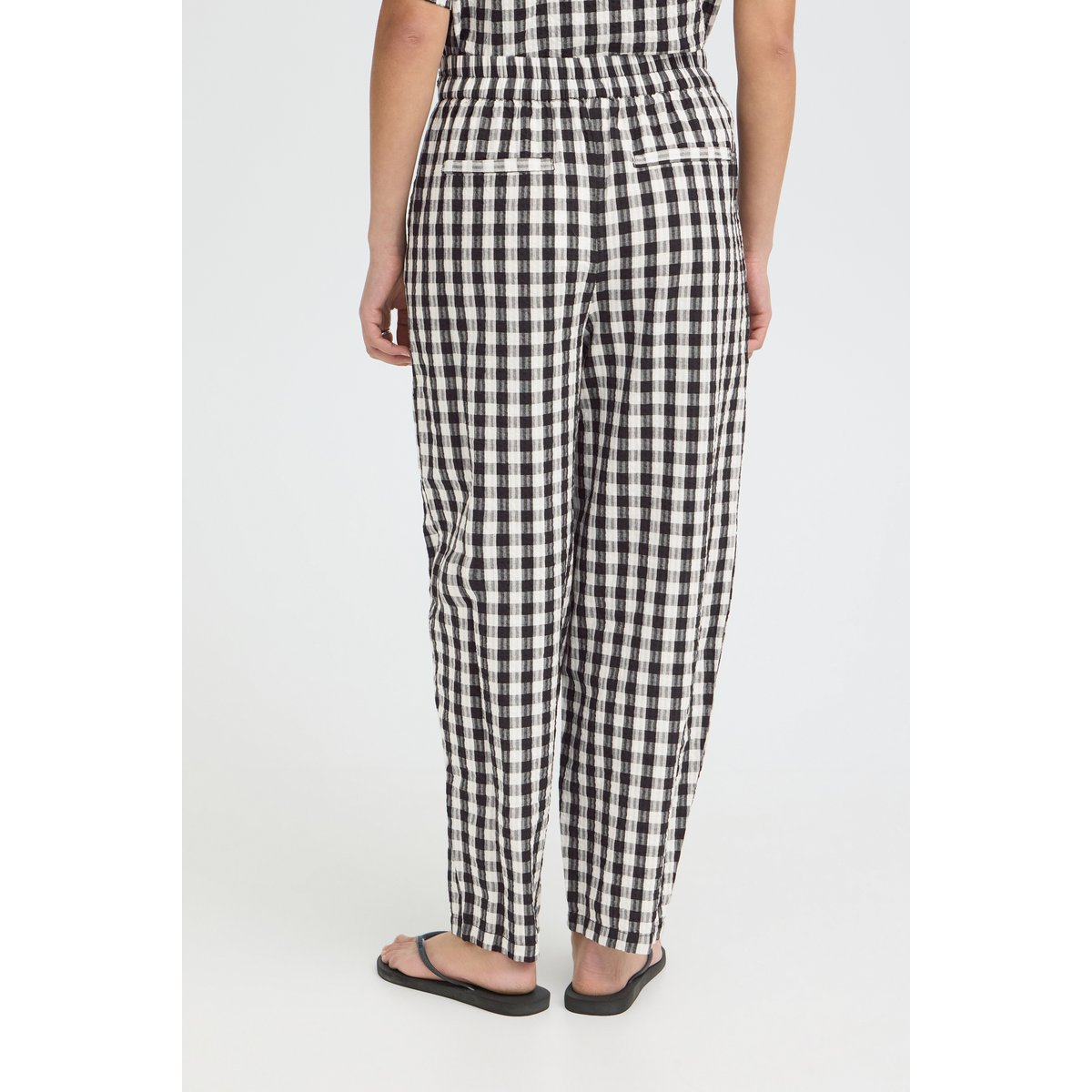Pantalons coupe droite, longueur cheville, motif vichy black/white check, ICHI