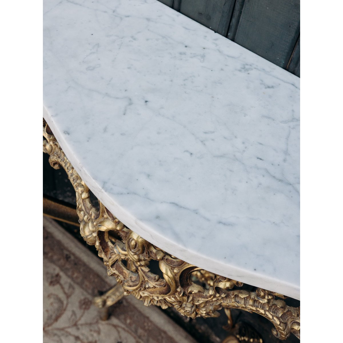 Console en bronze et marbre blanc Hanna N°1295 - Bon état doré, DEBONGOUT