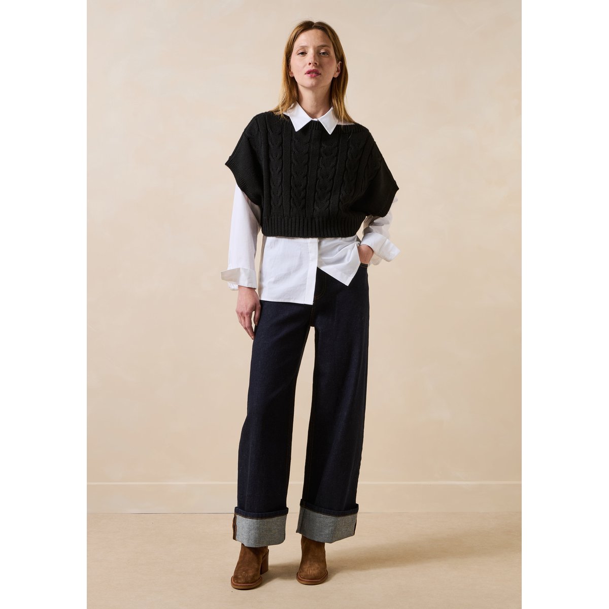 Pull court manches courtes noir, LA FEE MARABOUTEE