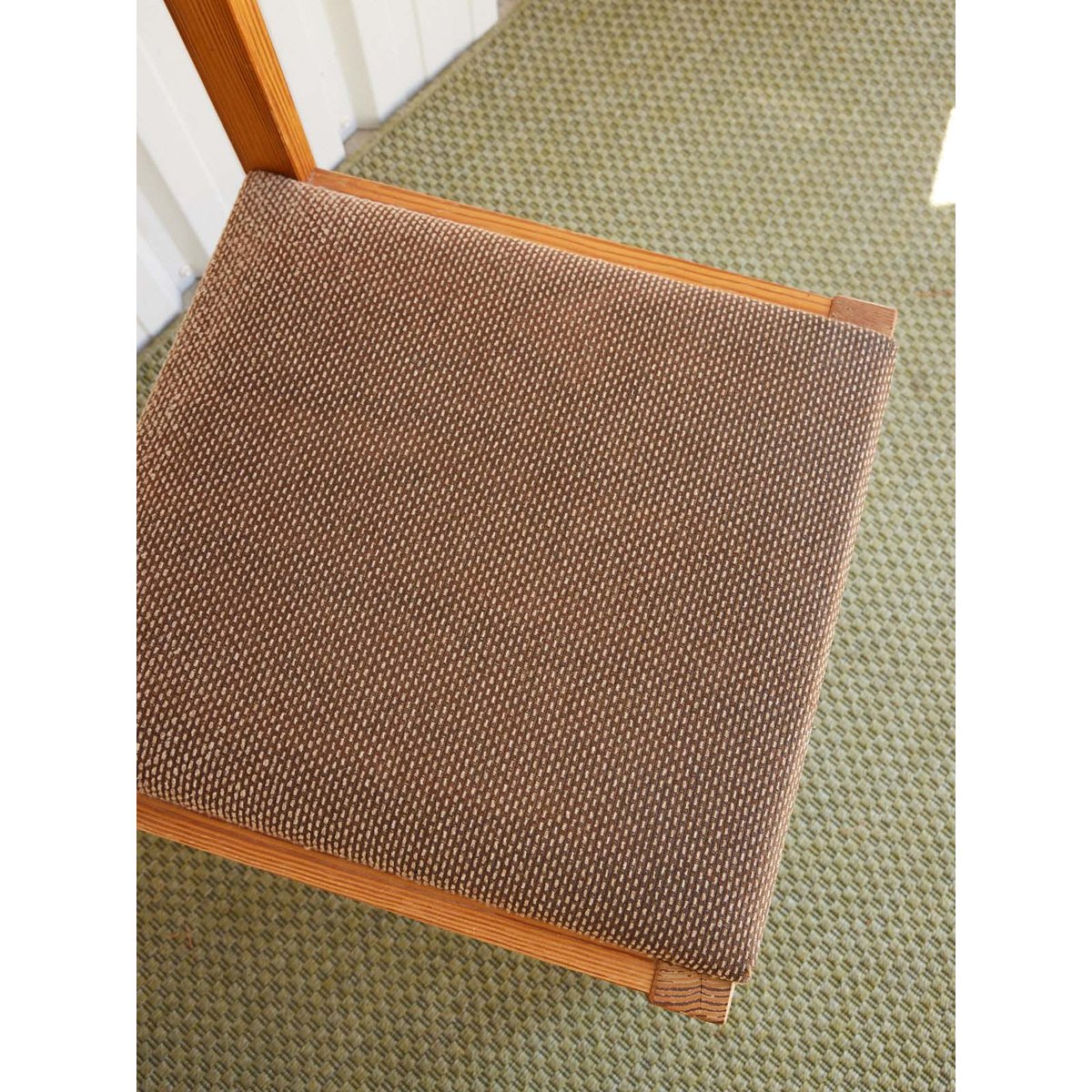 Lot de 4 chaises style scandinave en pin Alma N°1766 - Bon état bois clair, DEBONGOUT