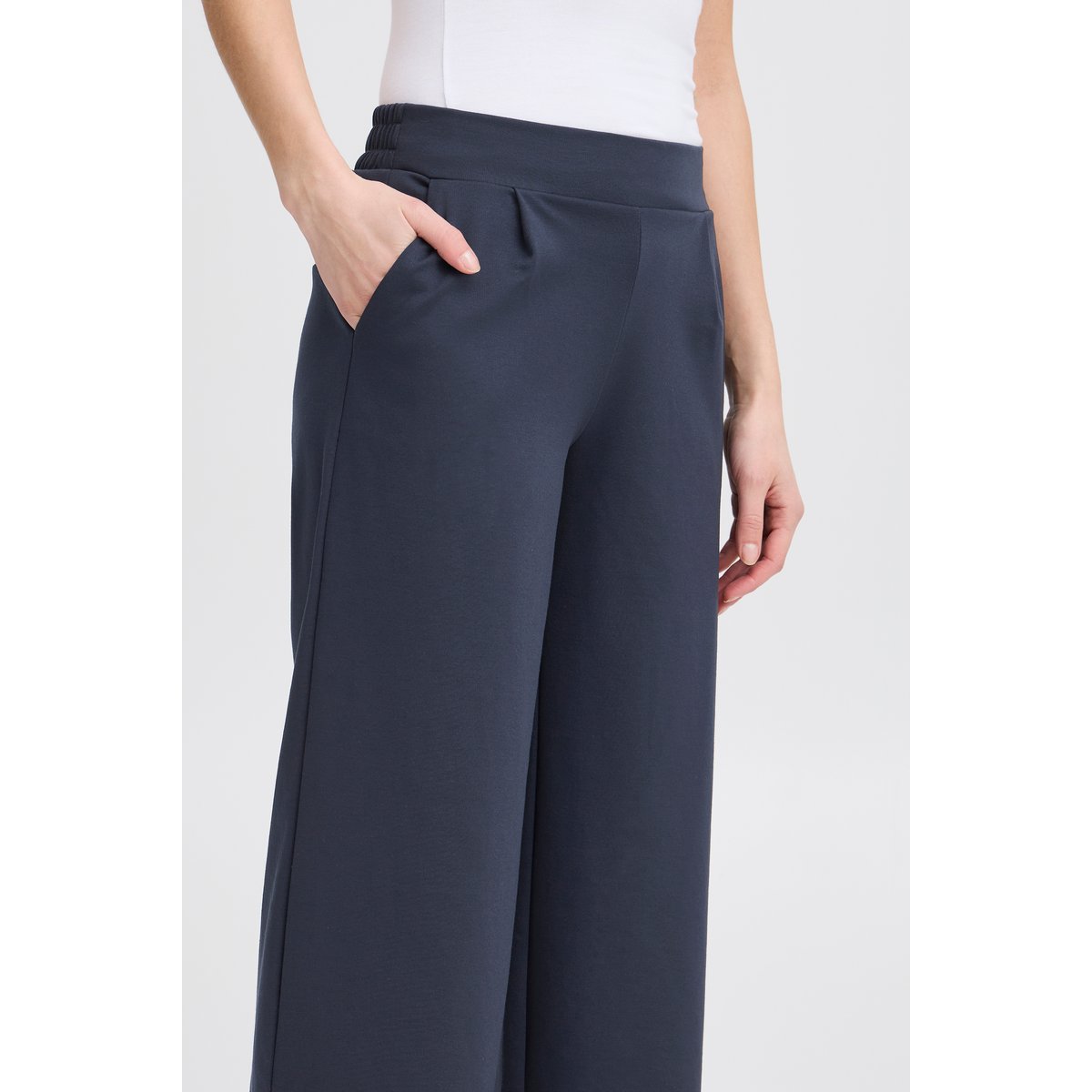 Pantalon coupe droite, jambes larges, longueur cheville bleu total eclipse, ICHI