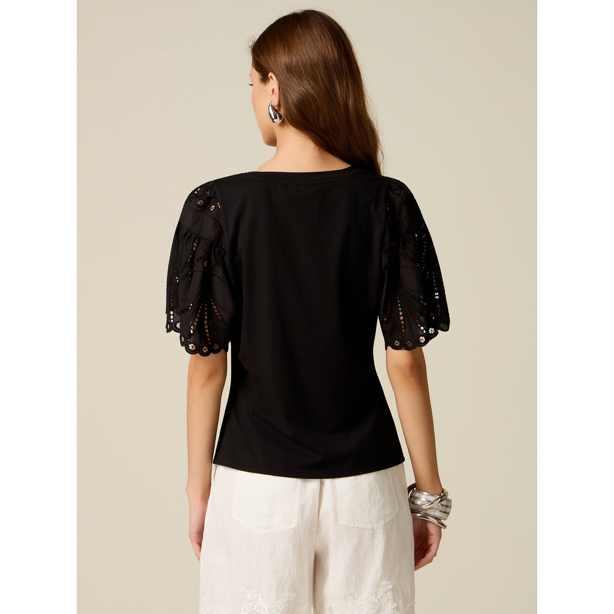 T-shirt avec manches en broderie anglaise noir, OLTRE
