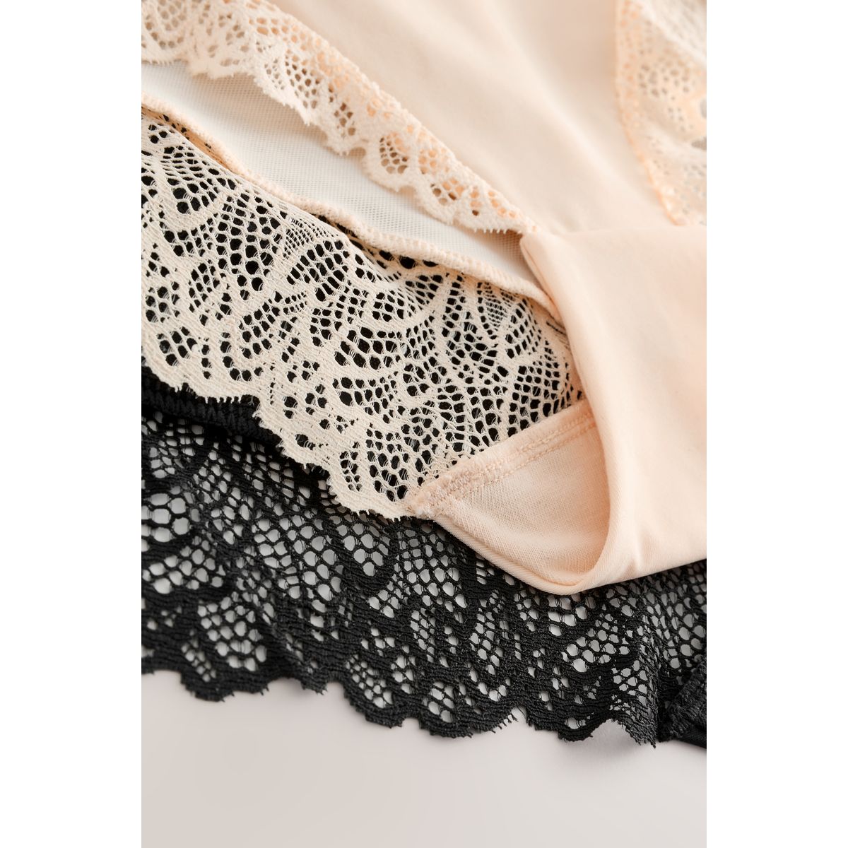 Culotte femina effet ventre plat, lot de 2 nude rose pastel/noir, NEXT