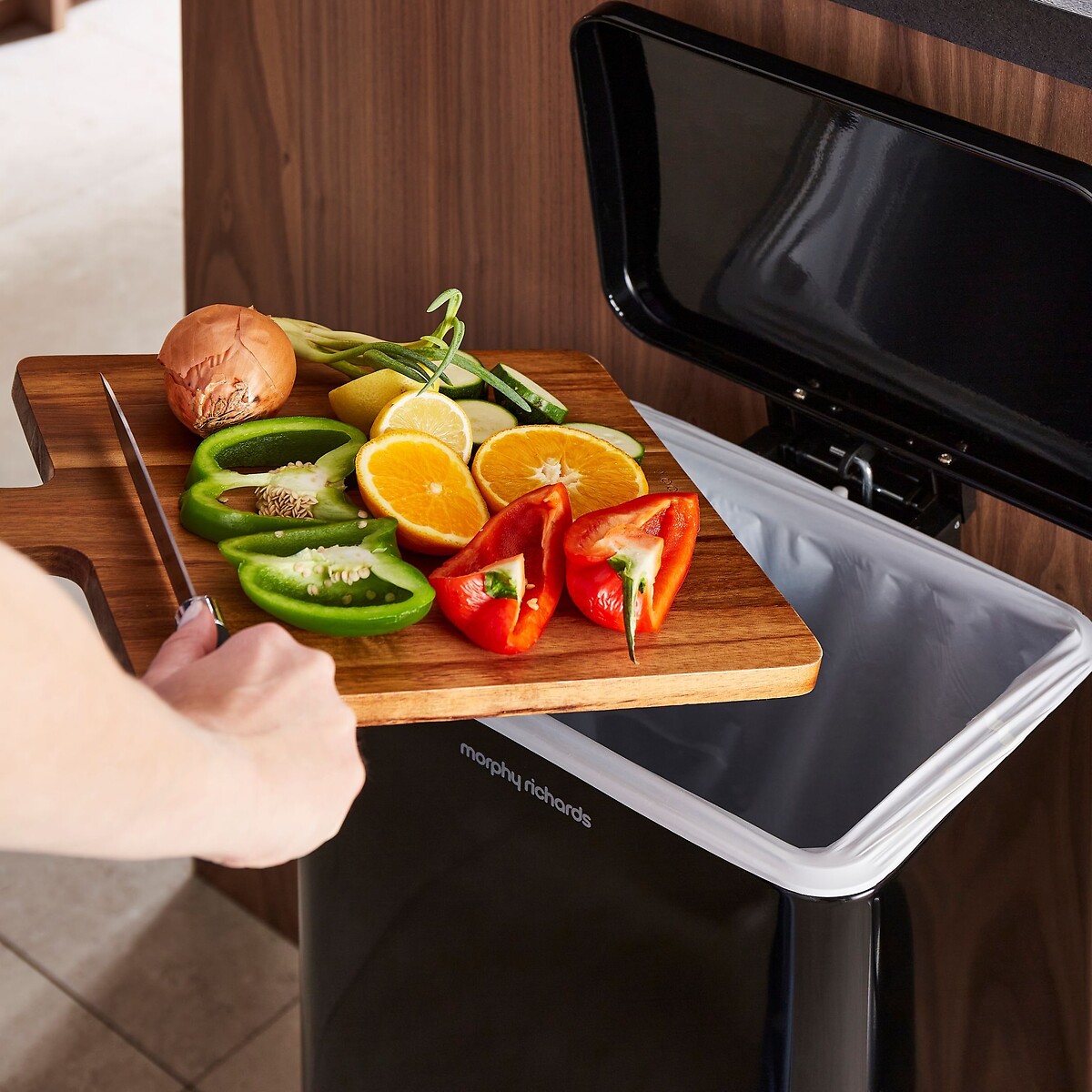 30L Rectangular Kitchen Bin black, MORPHY RICHARDS