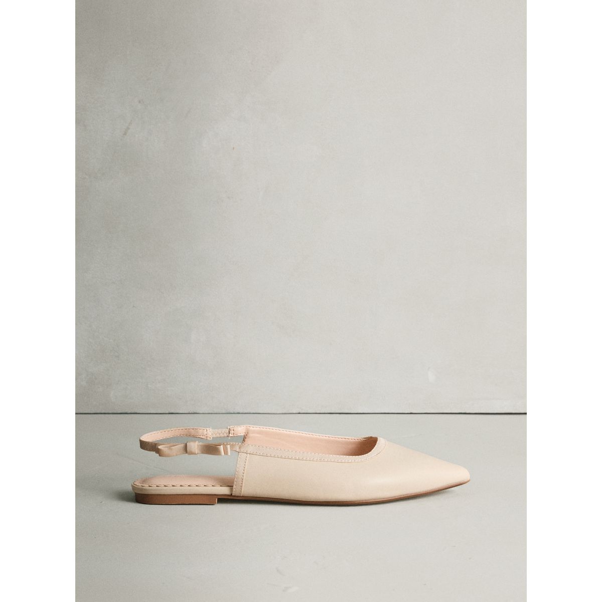 Chaussures pointues plates forever comfort® ivoire, NEXT