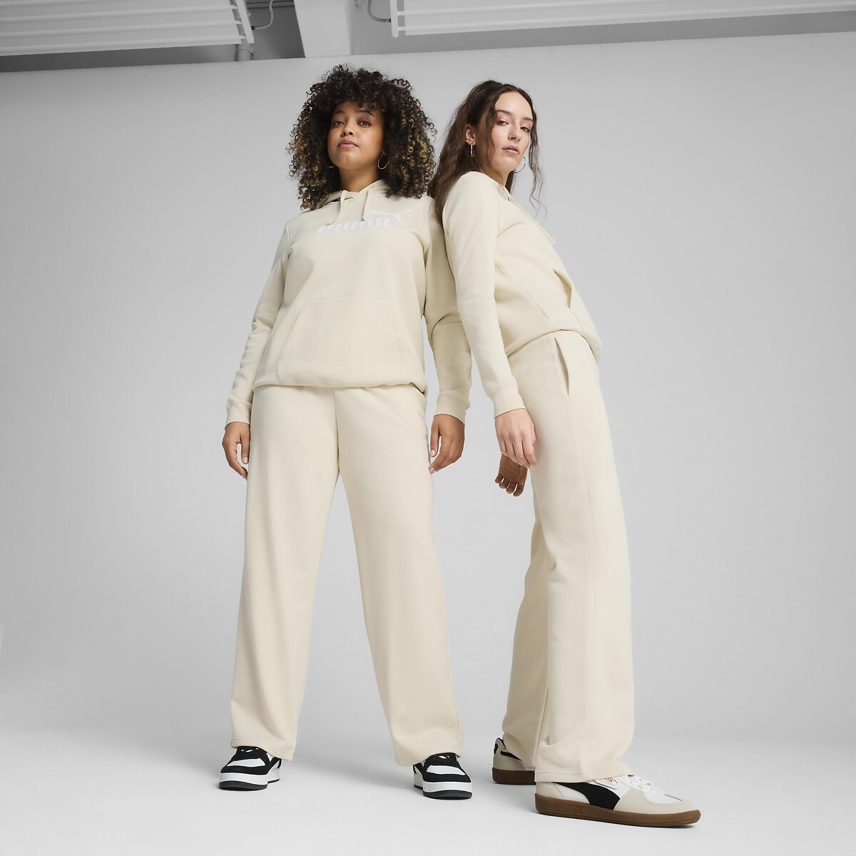 Pantalon de sport ESSENTIAL SMALL LOGO ecru, PUMA