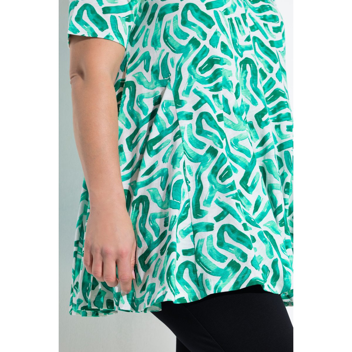 Long t-shirt à plis godet vert d’été, ULLA POPKEN