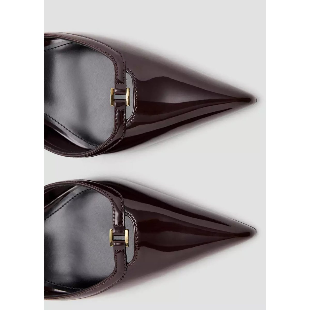 Chaussure à talon kitten en cuir verni bordeaux, MANGO