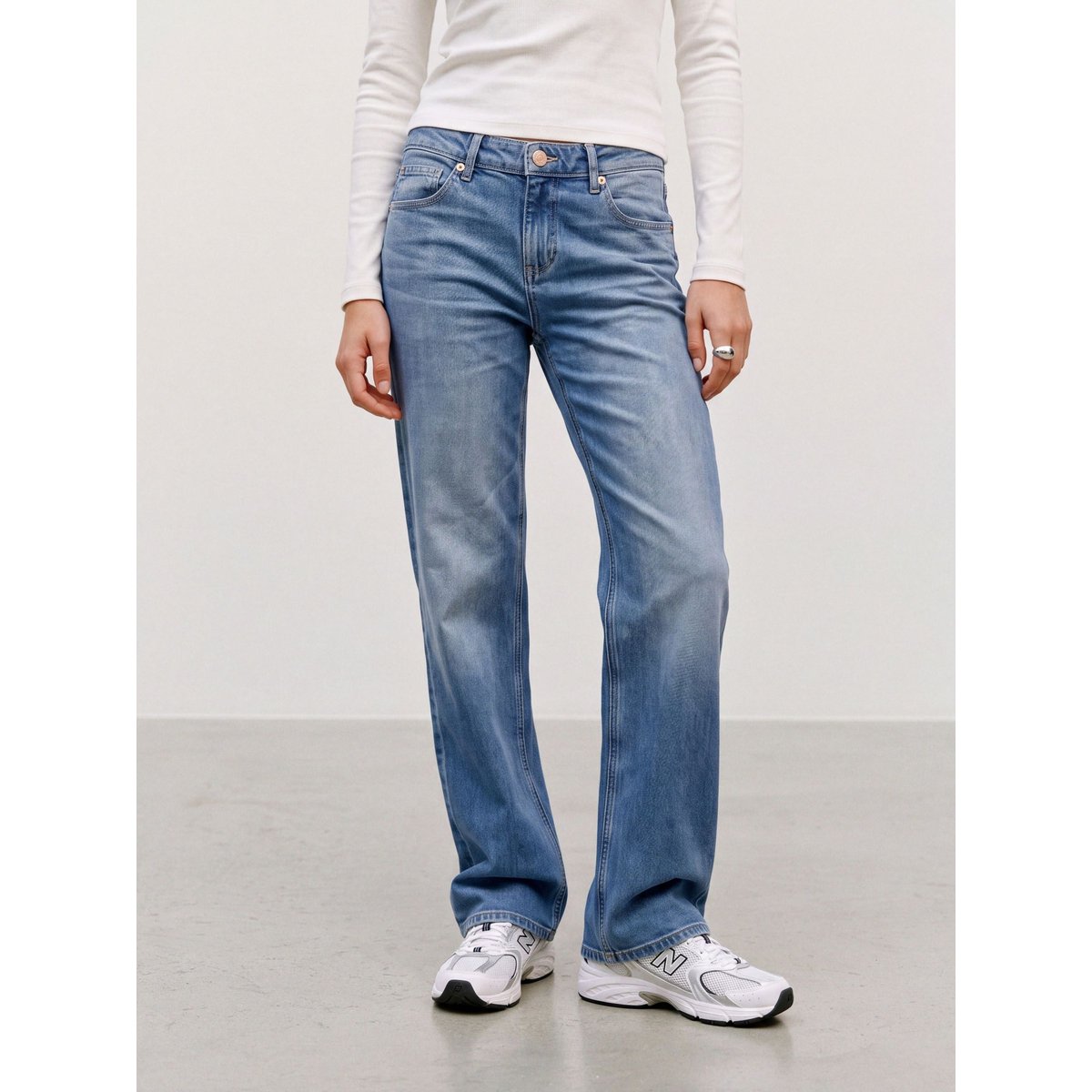 Jean À Coupe Large medium blue denim 1, VERO MODA
