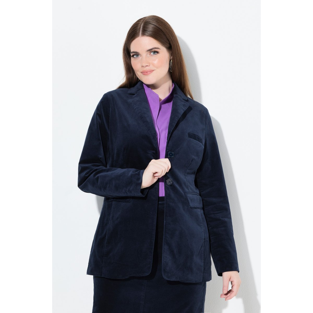 Blazer en velours légèrement cintré marine, ULLA POPKEN