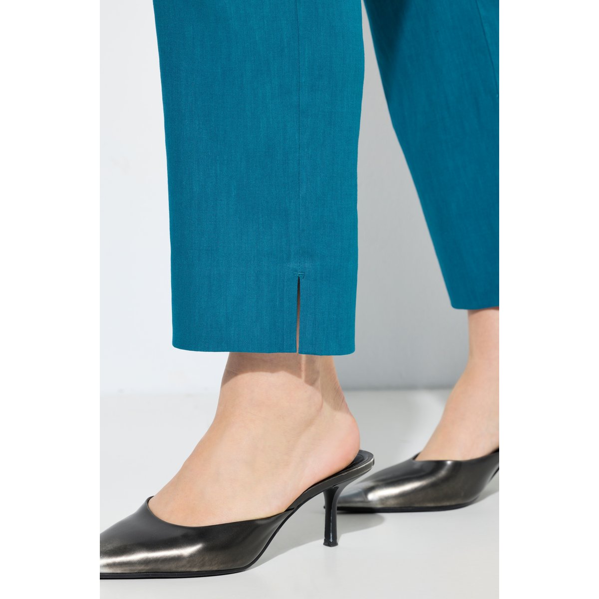 Pantalon Ruby en lin mélangé pétrol, ULLA POPKEN