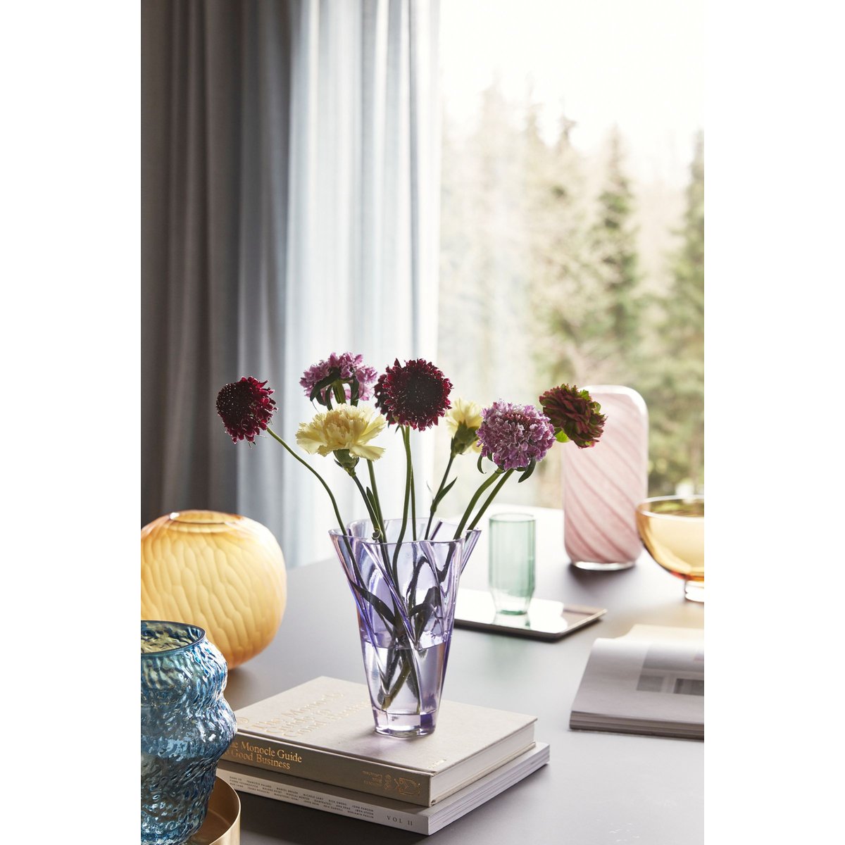 Vase en verre CANDY rouge pâle, HUBSCH