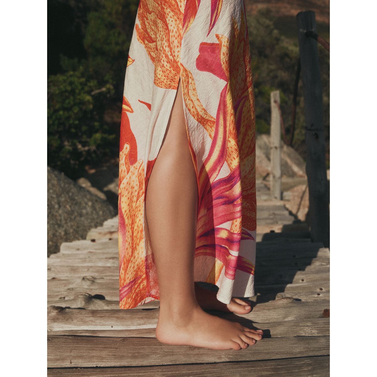 Robe longue à col drapé avec bretelles collection kew tropical, NEXT
