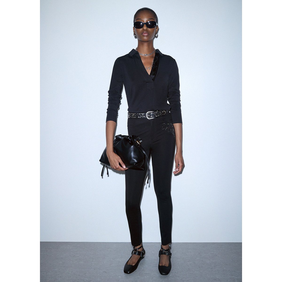 Pantalon skinny avec broderie bijou noir et ramage, LIU JO