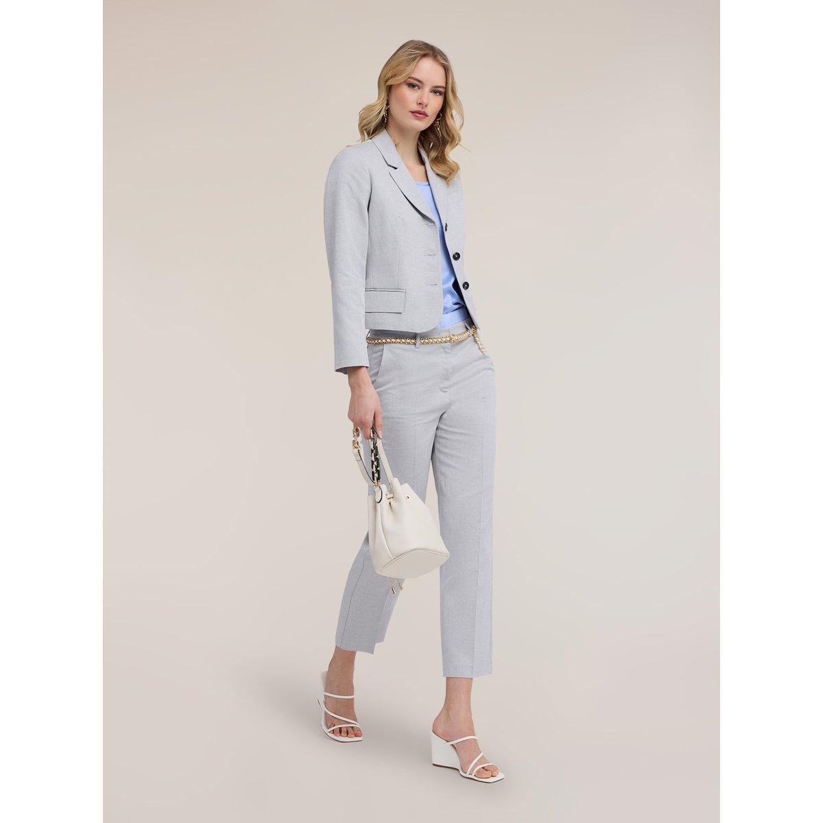 Blazer slim gris, MOTIVI