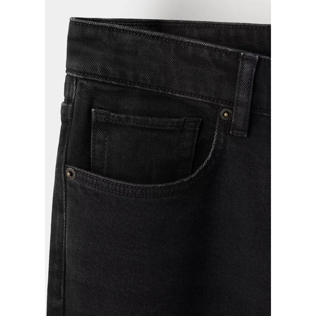 Jean Ben cropped tapered-fit black denim, MANGO MAN
