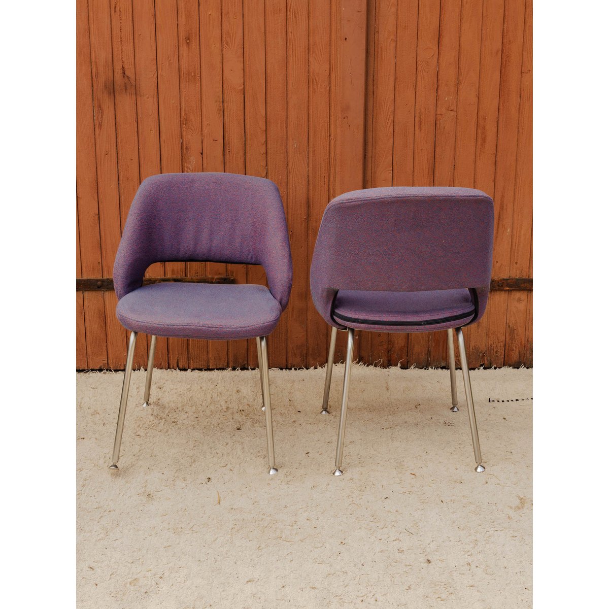 Lot de 4 chaises en tissu violet Alma N°2078 - Bon état argenté, DEBONGOUT
