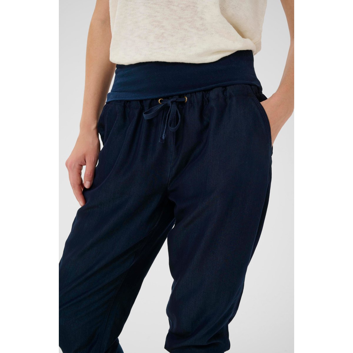 Pantalon casual bleu navy blazer, CREAM