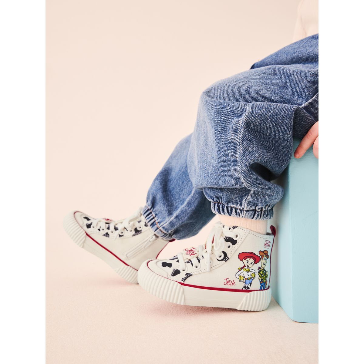 Baskets montantes toy story crème, NEXT