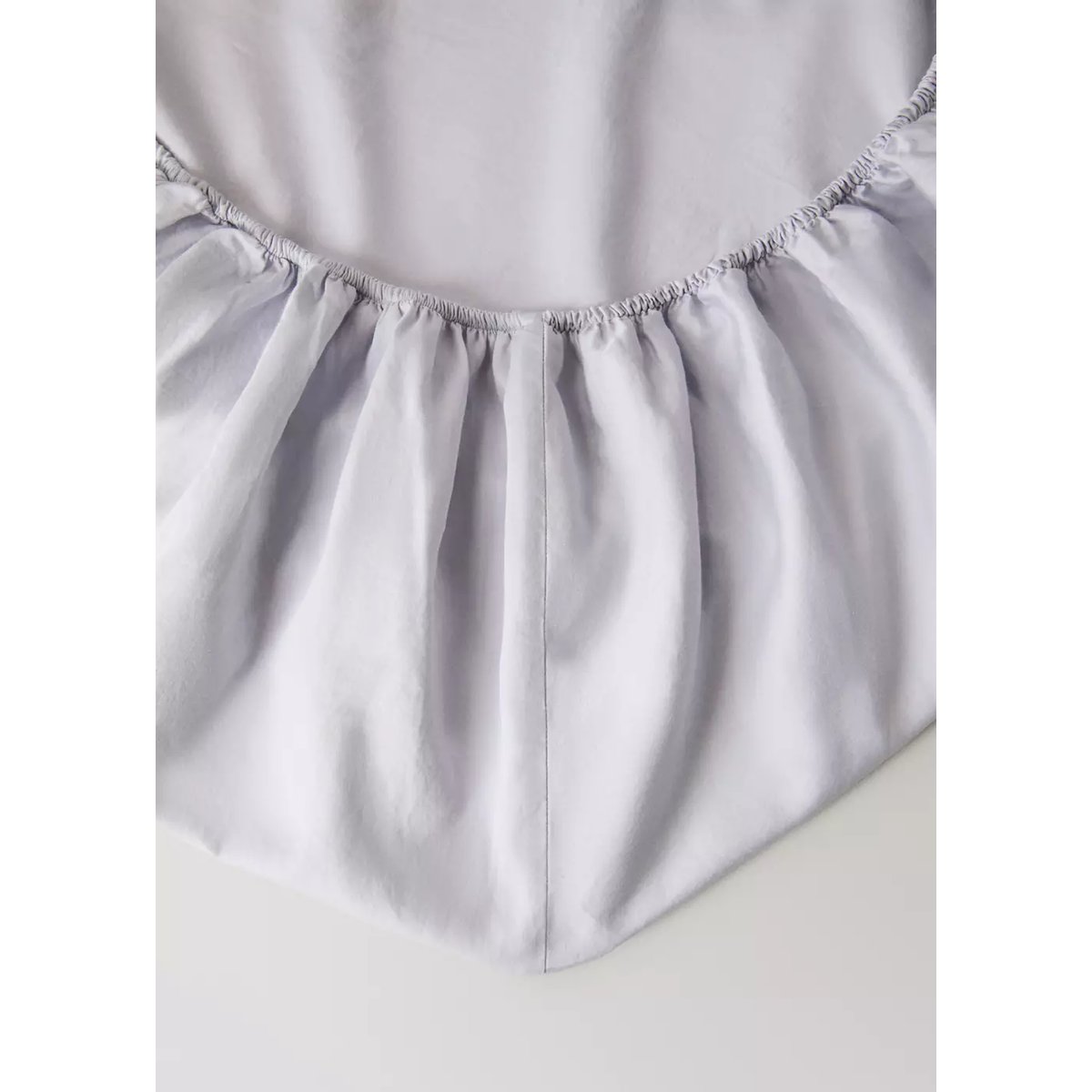 Drap-housse en satin double surpiqûre Lit 180 cm violet clair/pastel, MANGO HOME