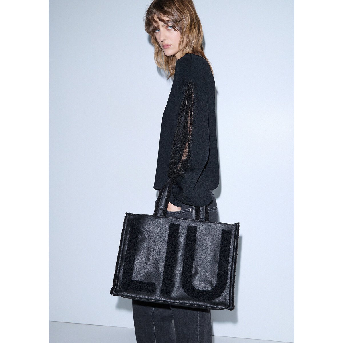 Cabas grand format avec logo noir, LIU JO