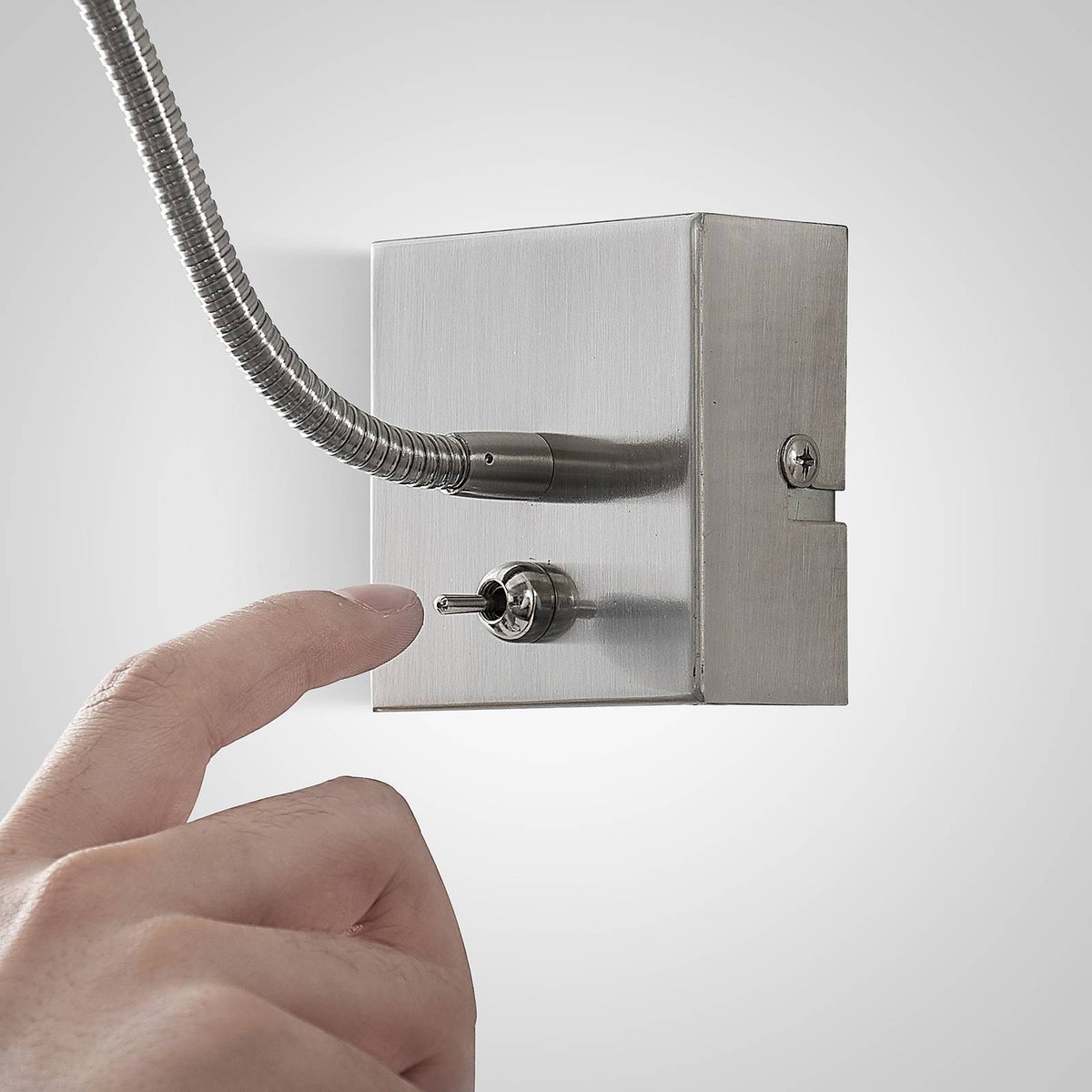 Applique en métal moderneLED, Jolka nickel satiné, LINDBY