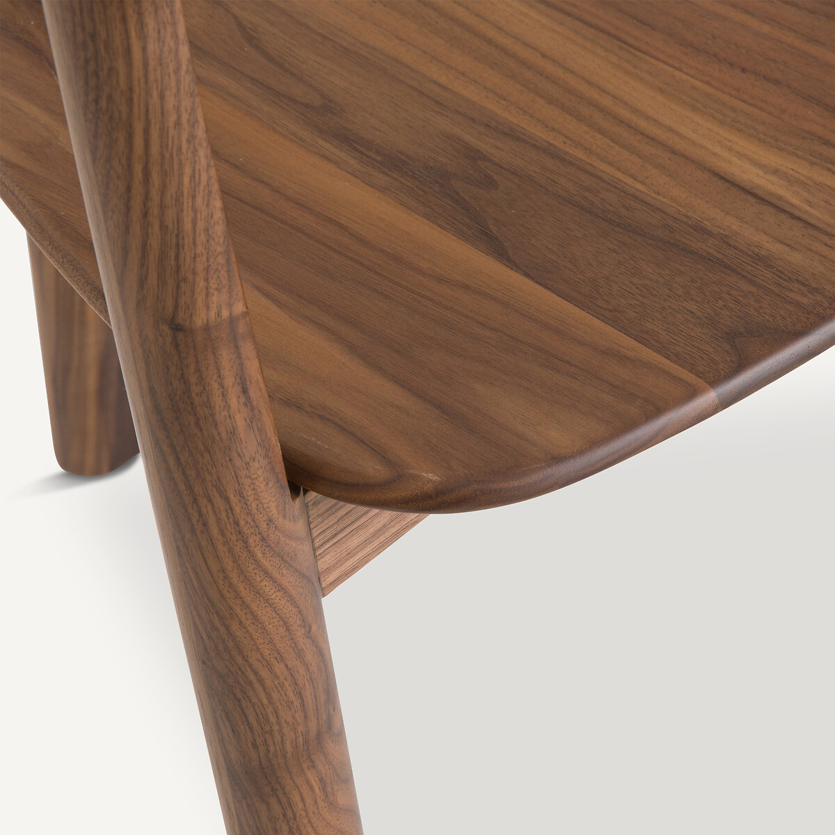 Fauteuil de table, en noyer massif et plaqué noyer, 3 pieds, MARAIS noyer, AM.PM X EMMANUEL GALLINA