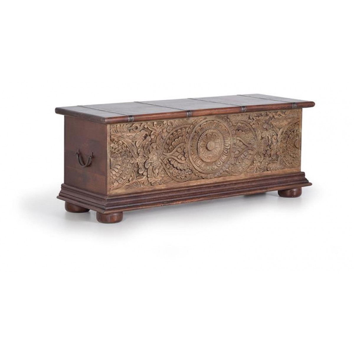 Coffre marron, DECORATION D’AUTREFOIS