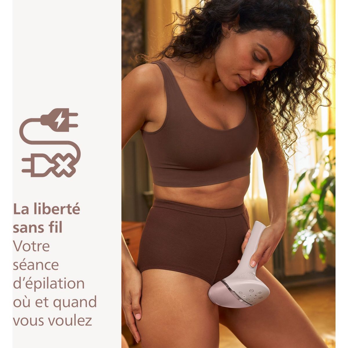 Epilateur lumière pulsée Lumea BRI955/01 blanc, PHILIPS