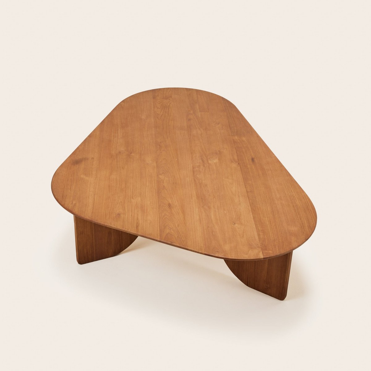 Table Basse en Plateau asymétrique et courbes organiques POLHA teck recyclé, MADURA