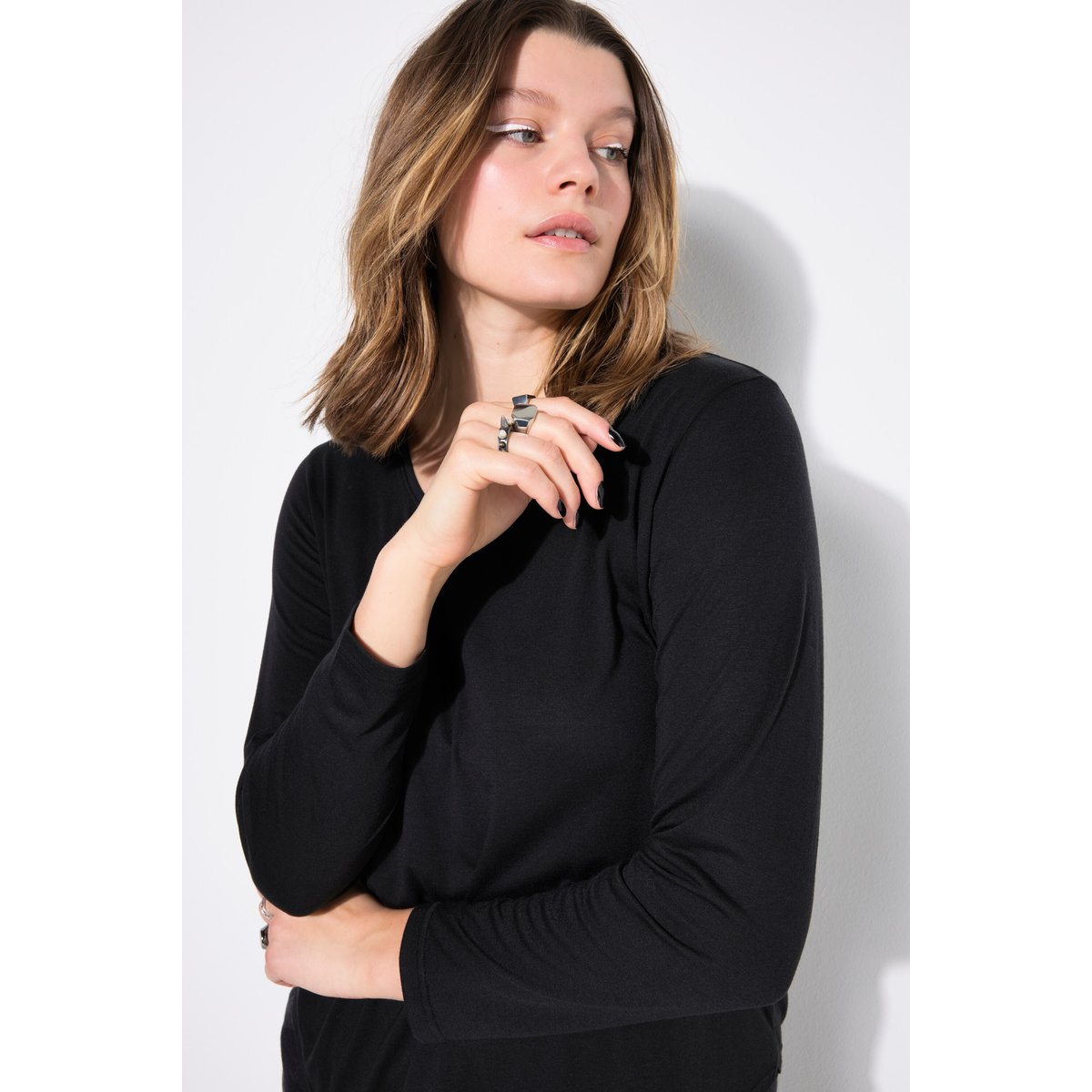 T-shirt, jersey fin, dos plus long noir, STUDIO UNTOLD