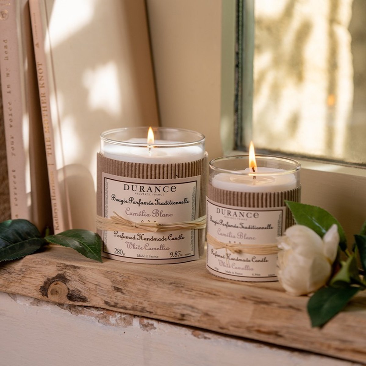 Bougie parfumée CAMÉLIA BLANC couleur unique, DURANCE
