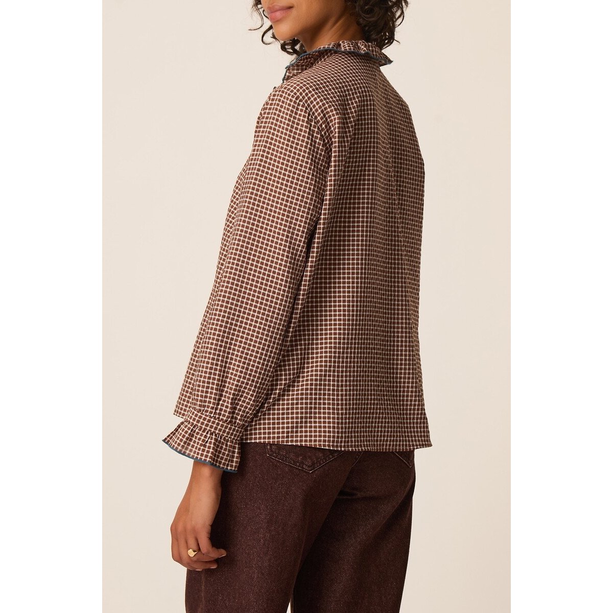 Blouse à carreaux et col montant volanté, SULLI marron, DES PETITS HAUTS