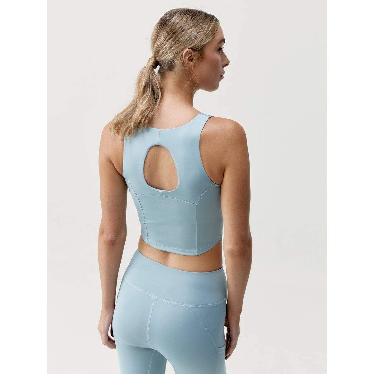 Brassière de sport femme Godo Maintien moyen coussinets amovibles effet gainant bleu marine craie, BORN