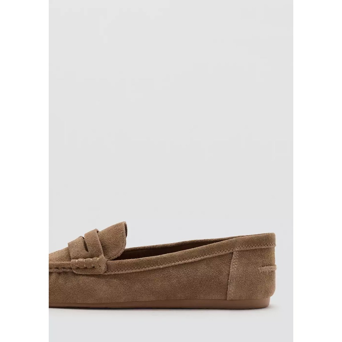 Mocassins suède détail en forme de masque marron moyen, MANGO