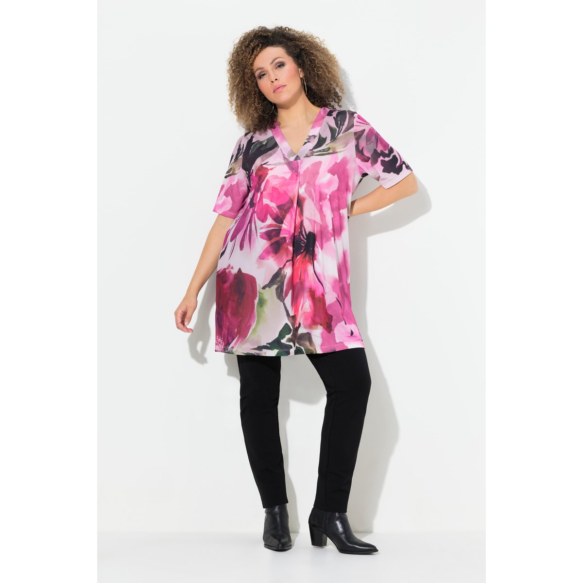T-shirt long en tissu fluide noir, ULLA POPKEN