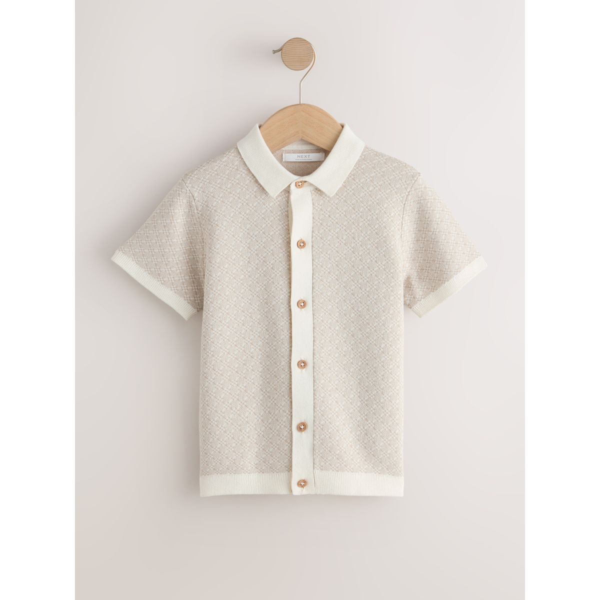 Polo boutonné en maille ecru géo, NEXT