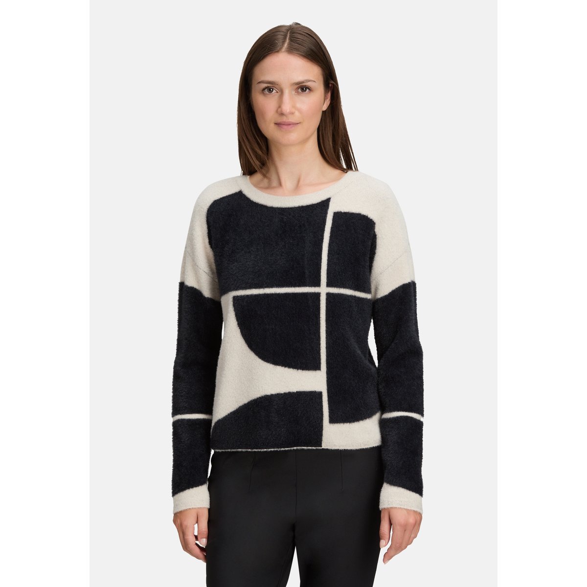 Pull-over en maille à motif jacquard noir/blanc, BETTY & CO