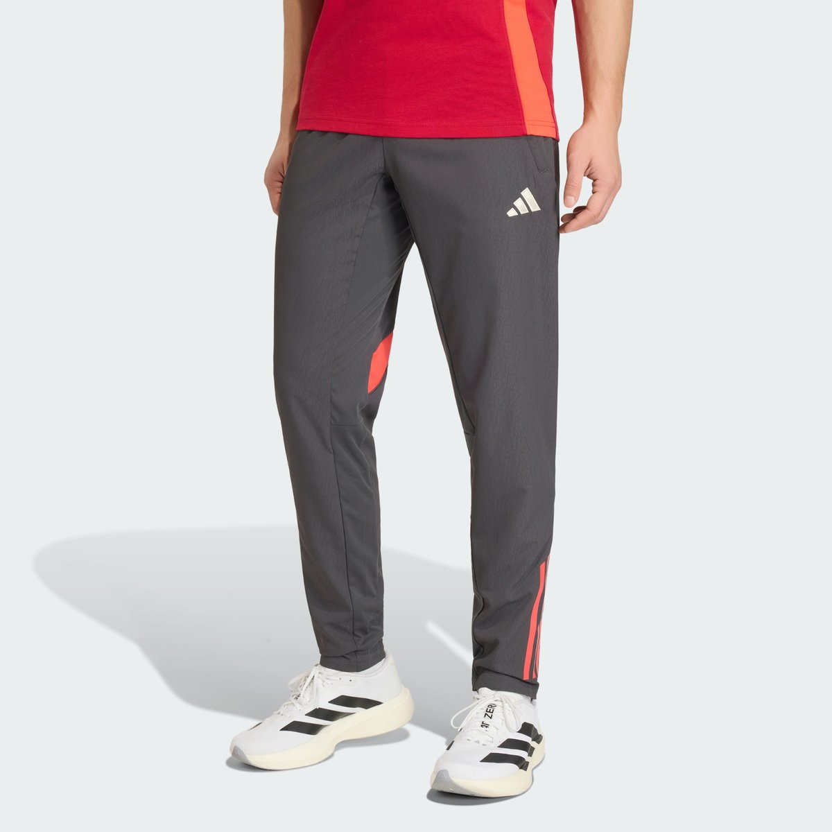 Pantalon De Présentation Liverpool Fc Tiro 25 Competition Pantalon De Présentation Liverpool Fc Tiro 25 Competition utility black, adidas Performance