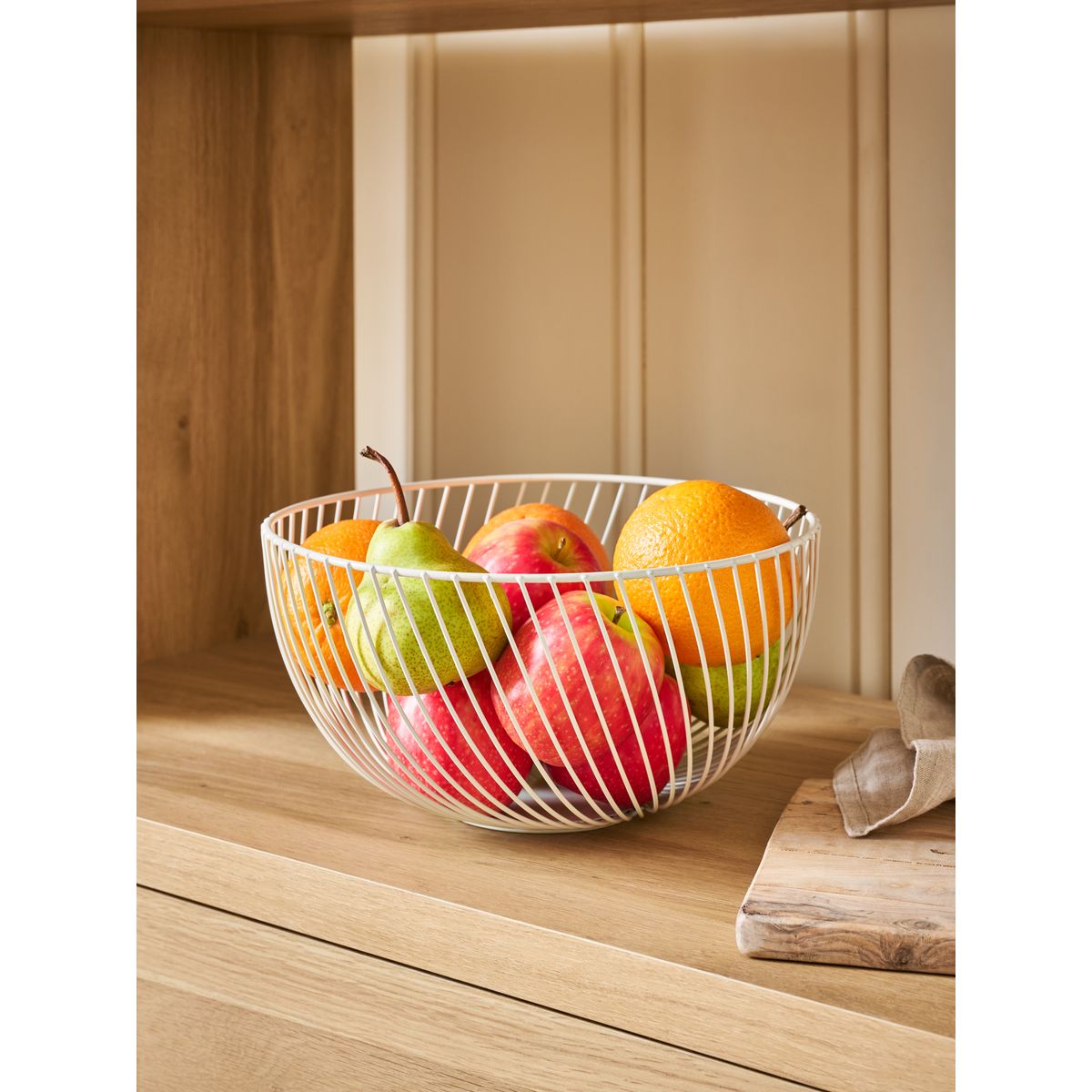 Coupe à fruits en métal crème, NEXT